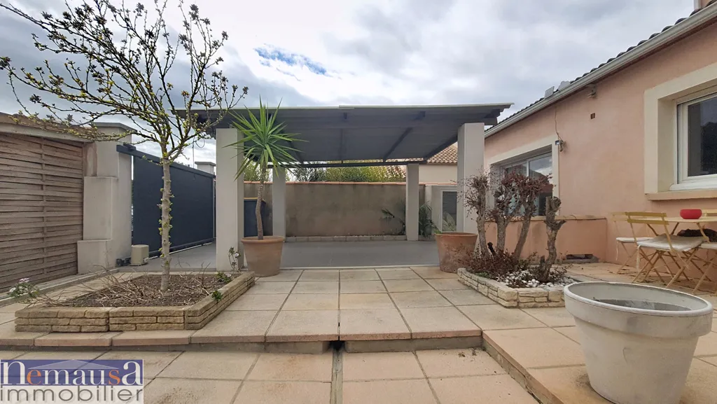 Aed - Villa with Pool in Garons