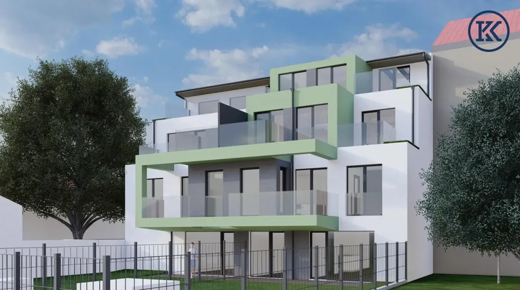 House with Development Potential in 21st District