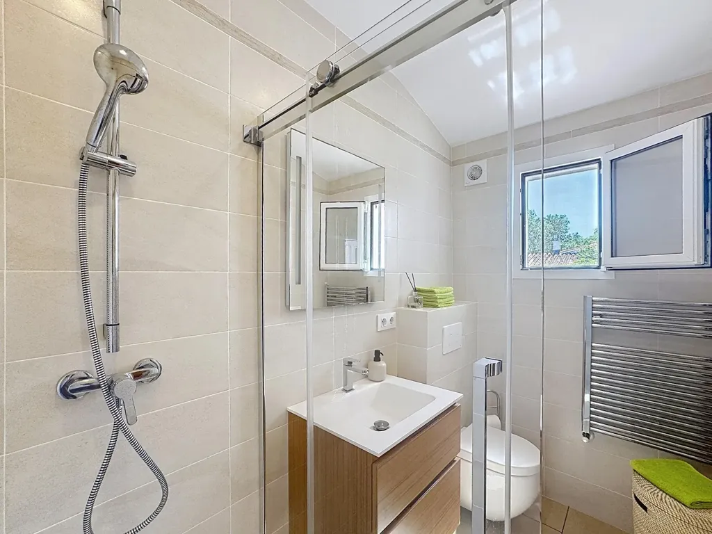 Vannitoad - Renovated Mediterranean House with Pool in Maó