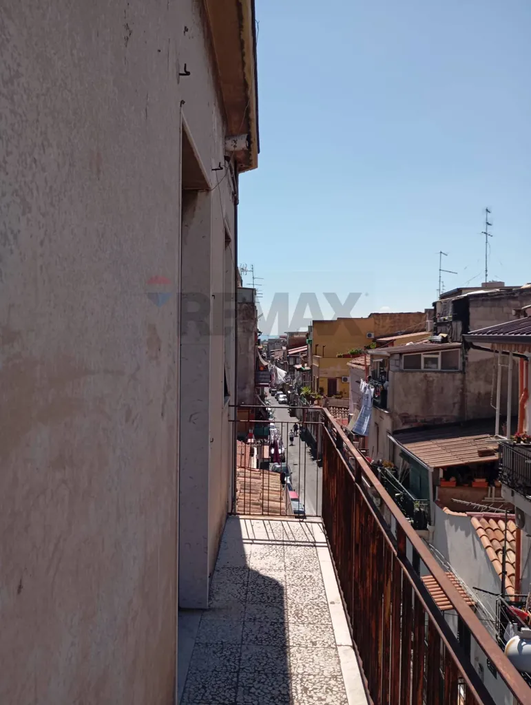 Rõdu - Apartment with Balcony in Catania Semi-Centre