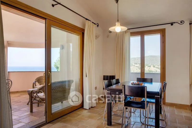Söögituba - Contemporary Villa with Sea View in Sinnai