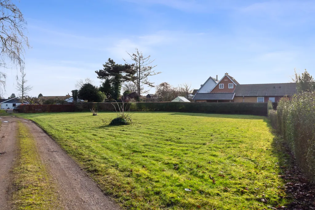 Aed - Plot with Established Area in Svendborg