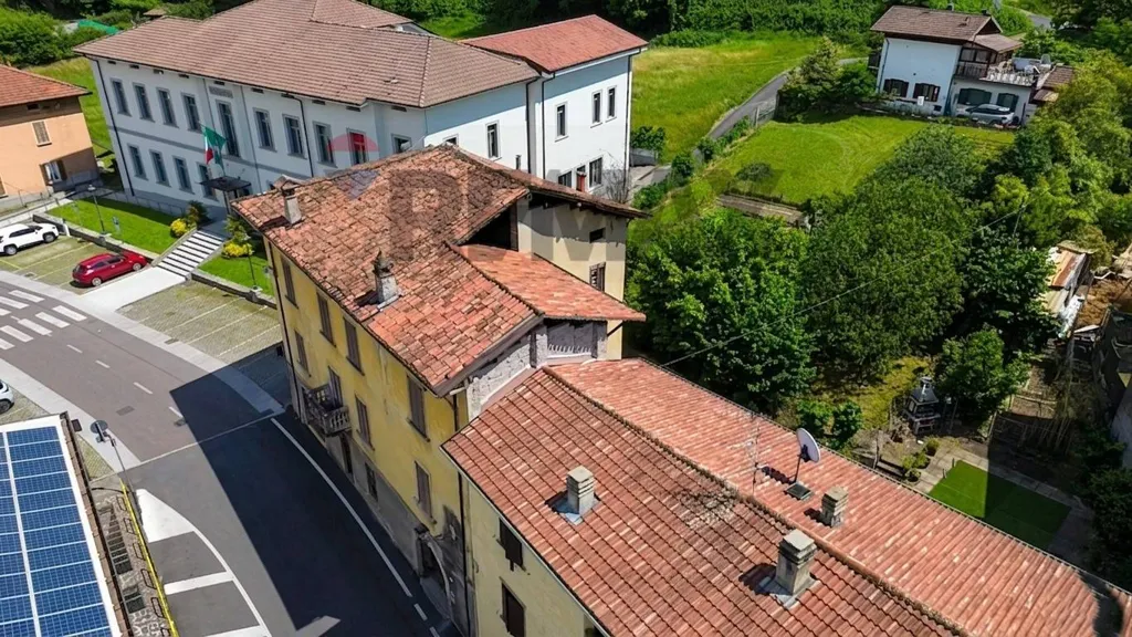 Õhuvaade - Developable Building in Pian Camuno Centre