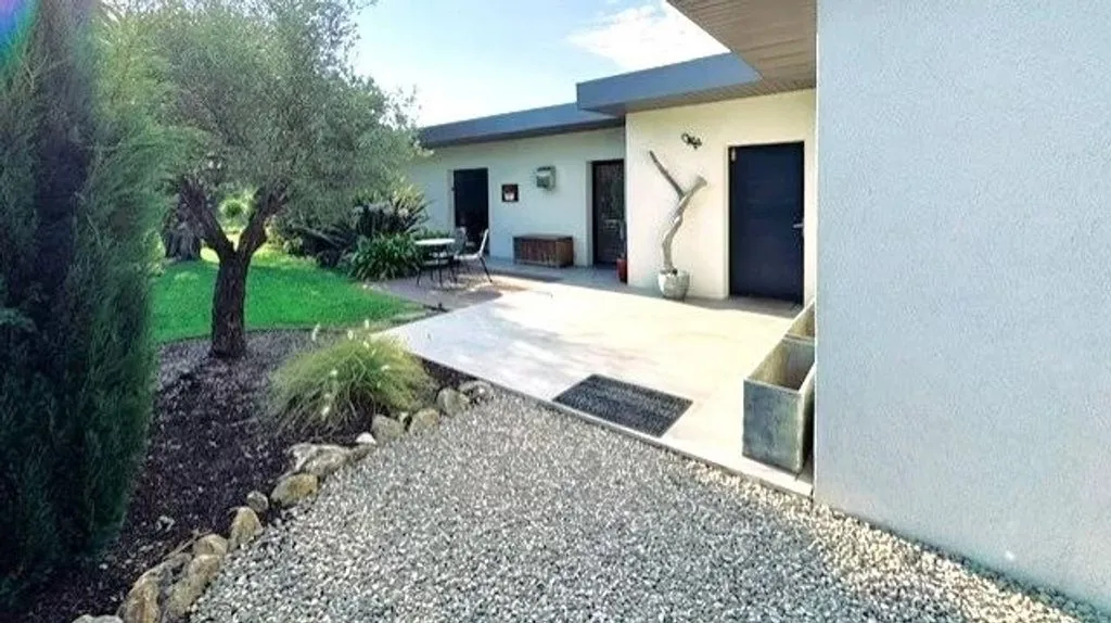 Aed - Contemporary Villa with Pool in Biot