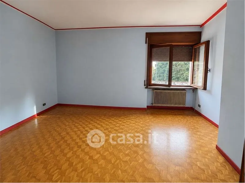 Pièces - Spacious Villa with Garden and Workshop in Breganze