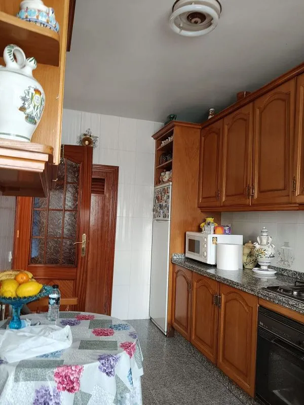Cuisine - Terraced House with Terrace in Lucena