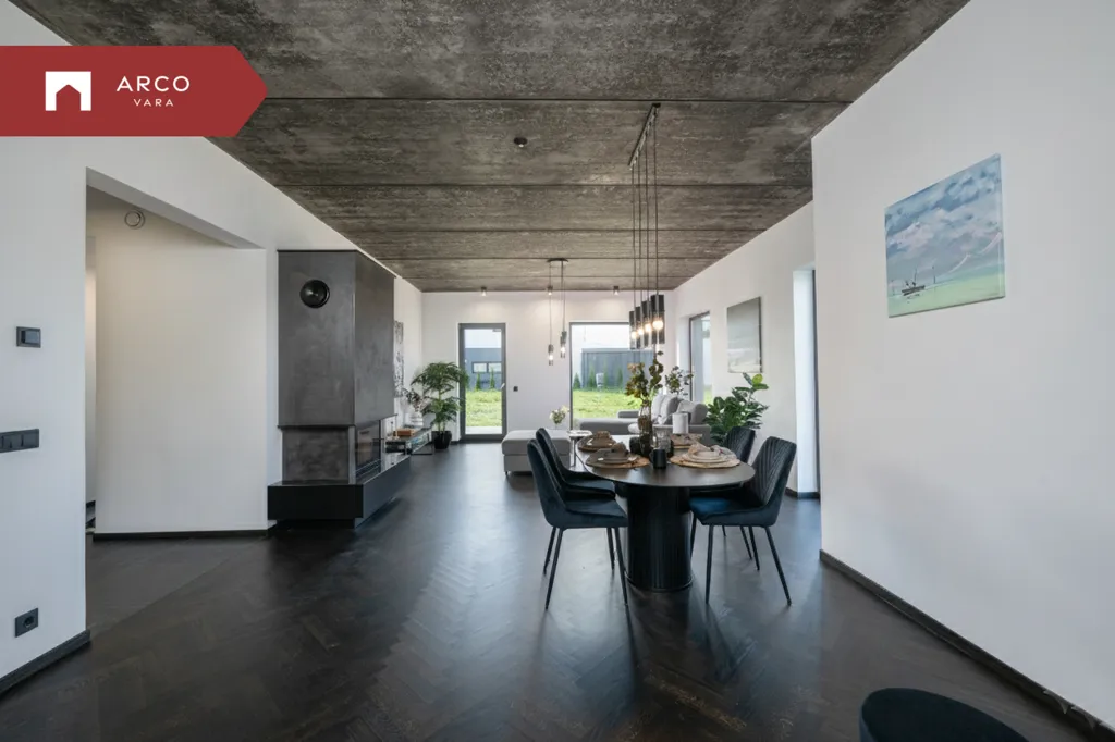 Dining Room - Luxury Apartment with Balcony in Viimsi
