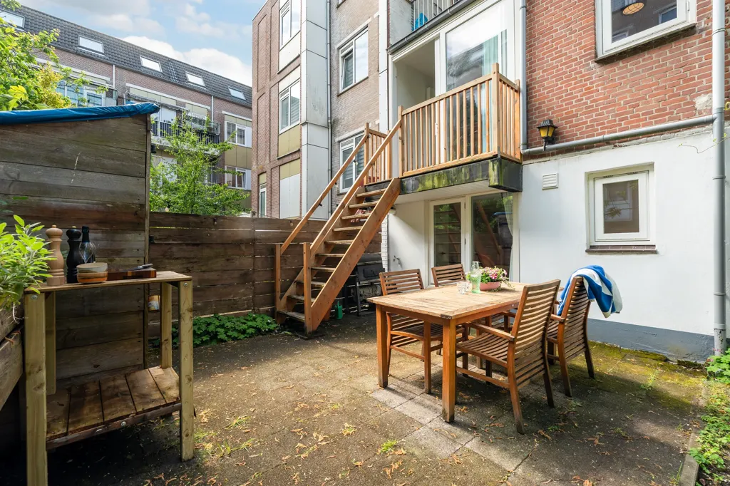 Aed - Fully Renovated Duplex with Garden in Liskwartier