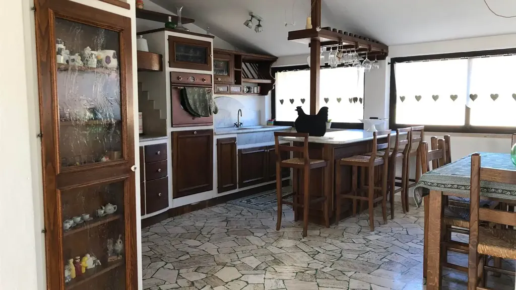 Söögituba - Four-Bedroom Apartment with Terrace in Florence