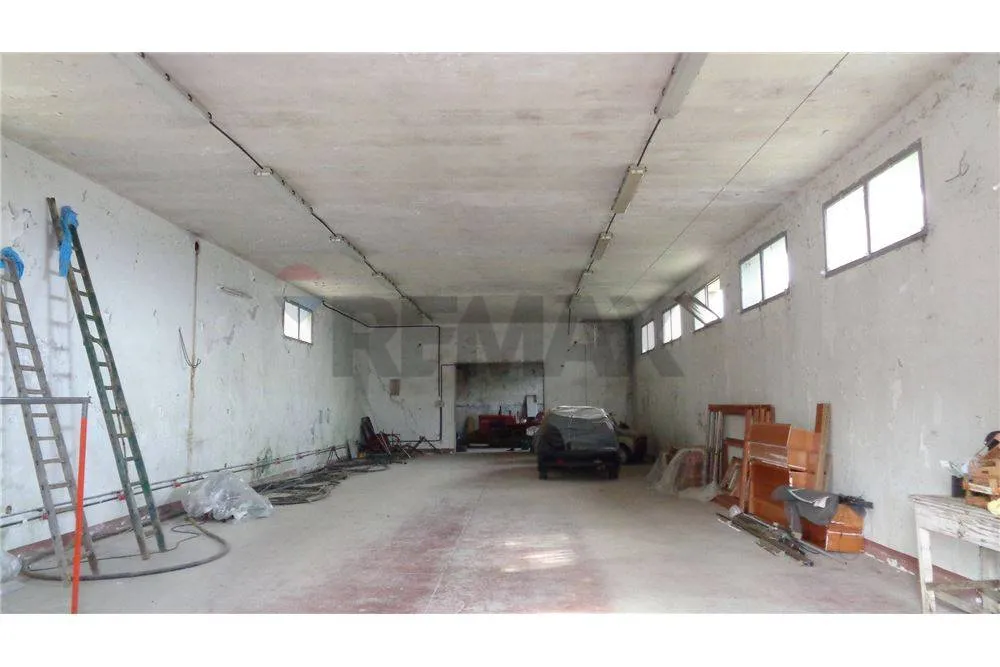 Garage - Rustic Villa with Olive Grove near Miglionico