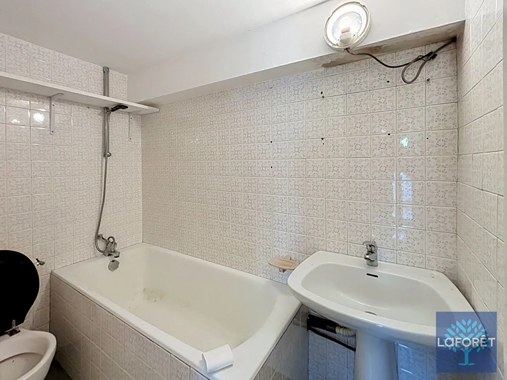 Vannitoad - Solid 1950s House with Garden in Elliant