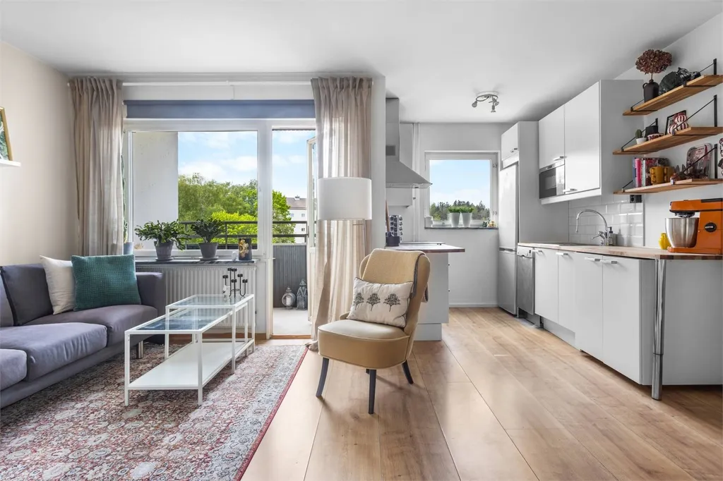Soggiorno - Apartment with South-West Balcony in Tumba