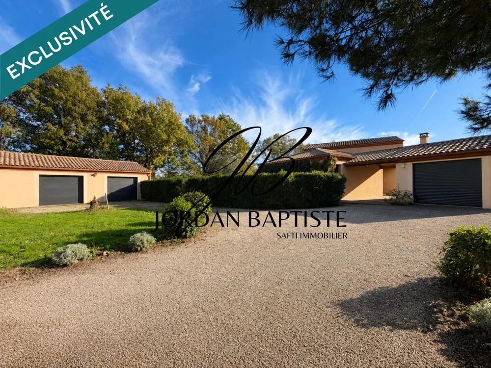 Esterno - Architectural House with Pool in Tarn-et-Garonne