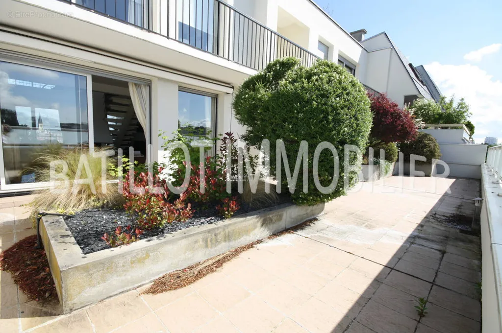 Terrazza - Duplex Apartment with Terraces in Pasteur Clémenceau