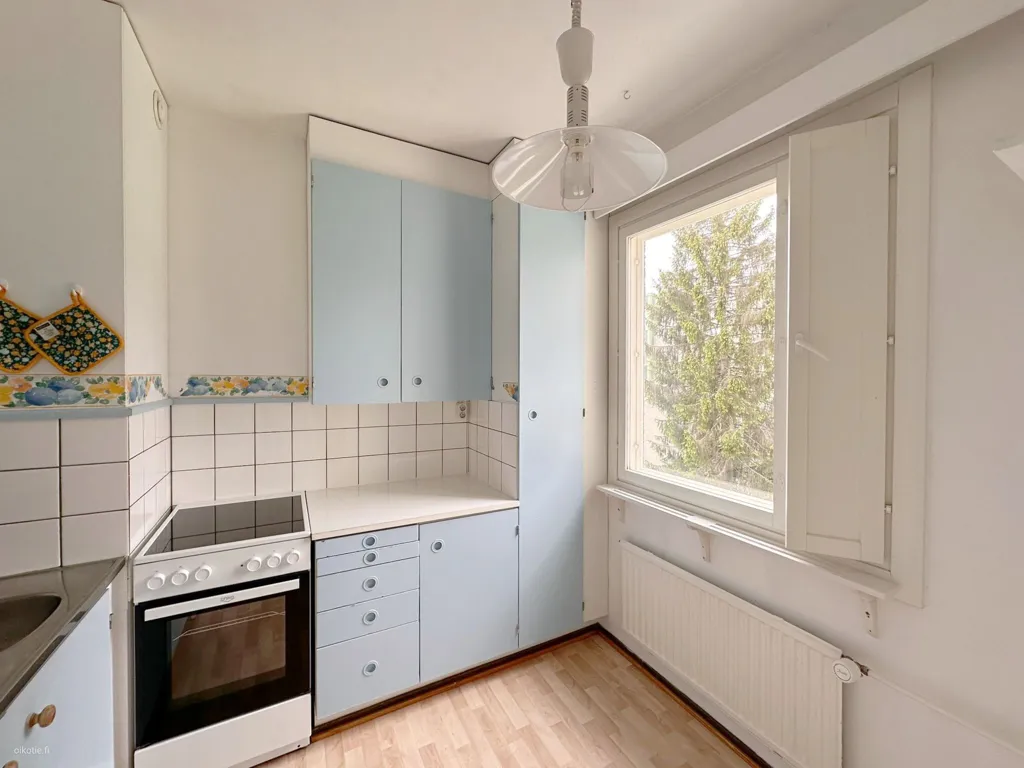 Cuisine - Bright Studio with Balcony in Laajalampi, Mikkeli