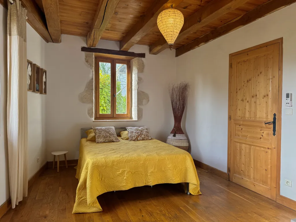 Chambres - Domaine Éco-Responsable avec Activité Locative à Bourg-de-Visa