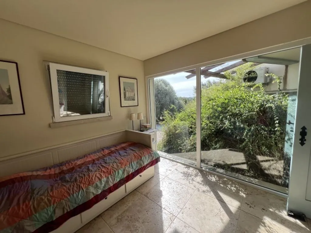 Magamistoad - Luxury Farmhouse with Traditional Architecture in Advagar