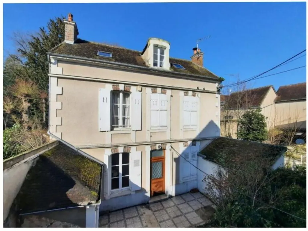 Extérieur - Maison Ancienne avec Cour à Auxerre