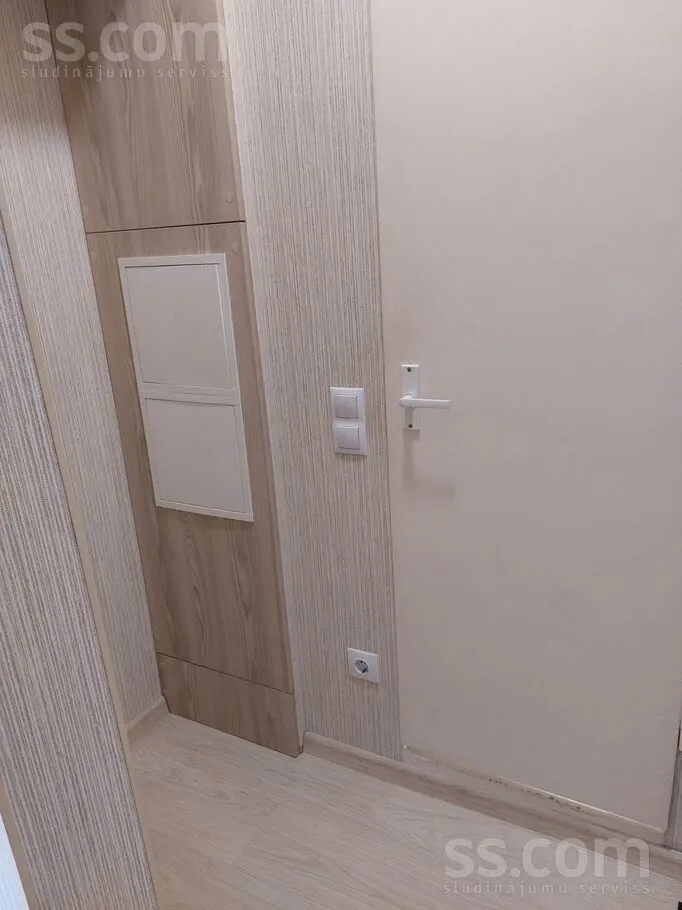 Entrée - 1-Bedroom Apartment with Balcony in Zolitūde