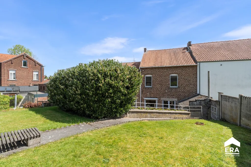 Jardin - Maison Semi-Détachée avec Cour Solaire à Gingelom