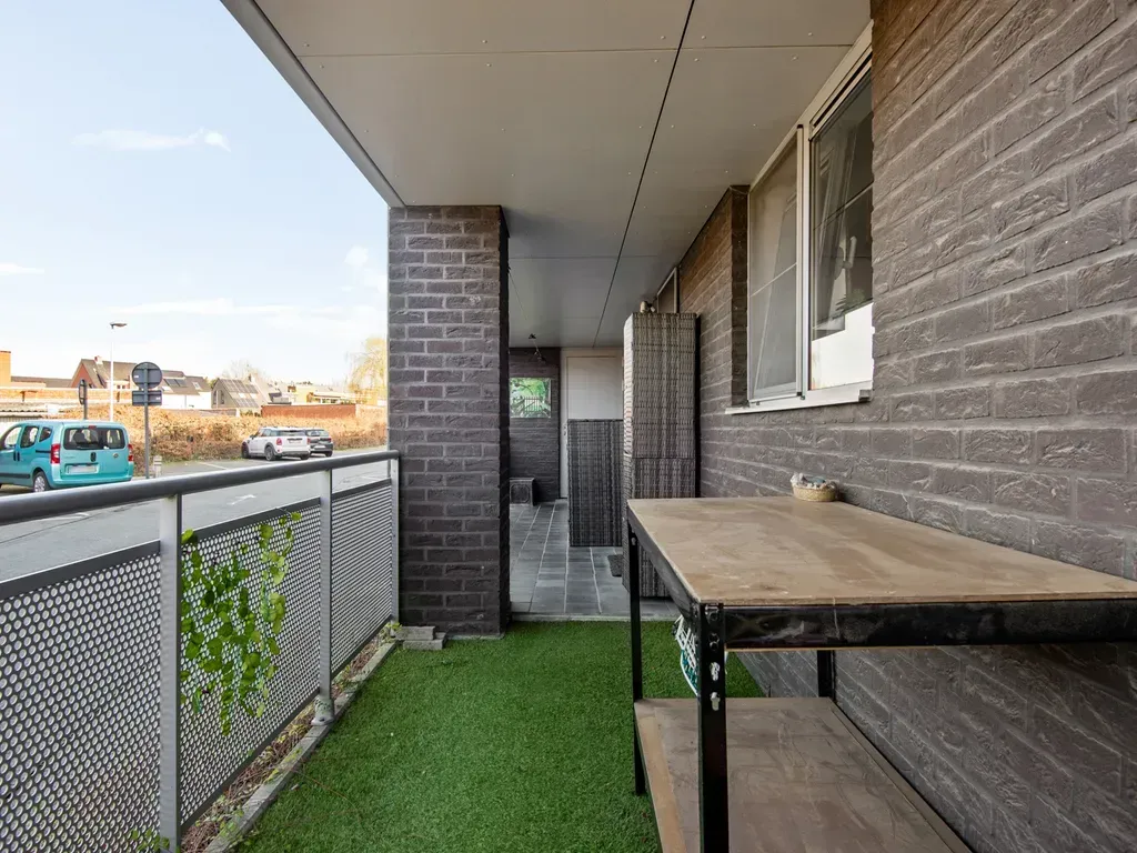 Rõdu - Ground Floor Apartment with Terrace in Aartselaar