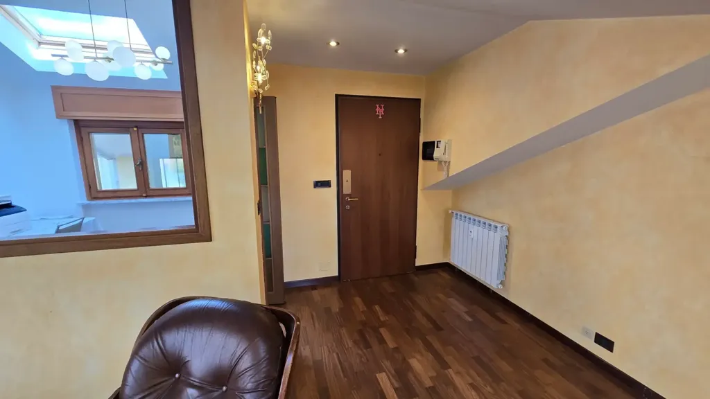 hallway_entrance