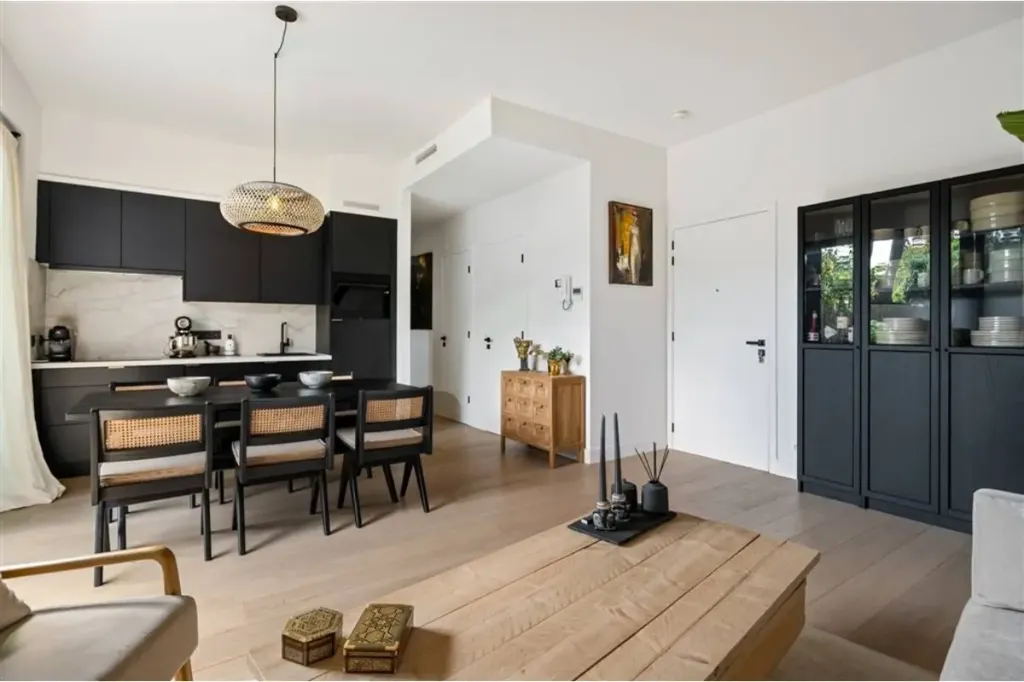 Söögituba - Apartment with Terraced Garden in Mortsel