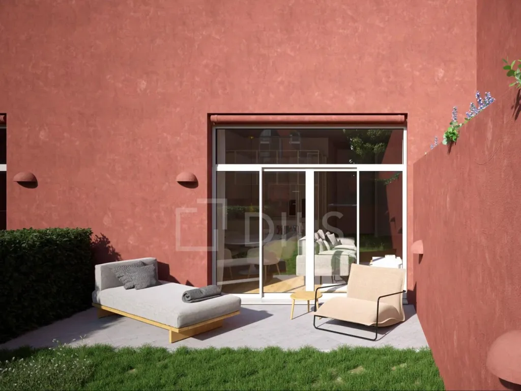T1 Apartment with Balcony in Porto