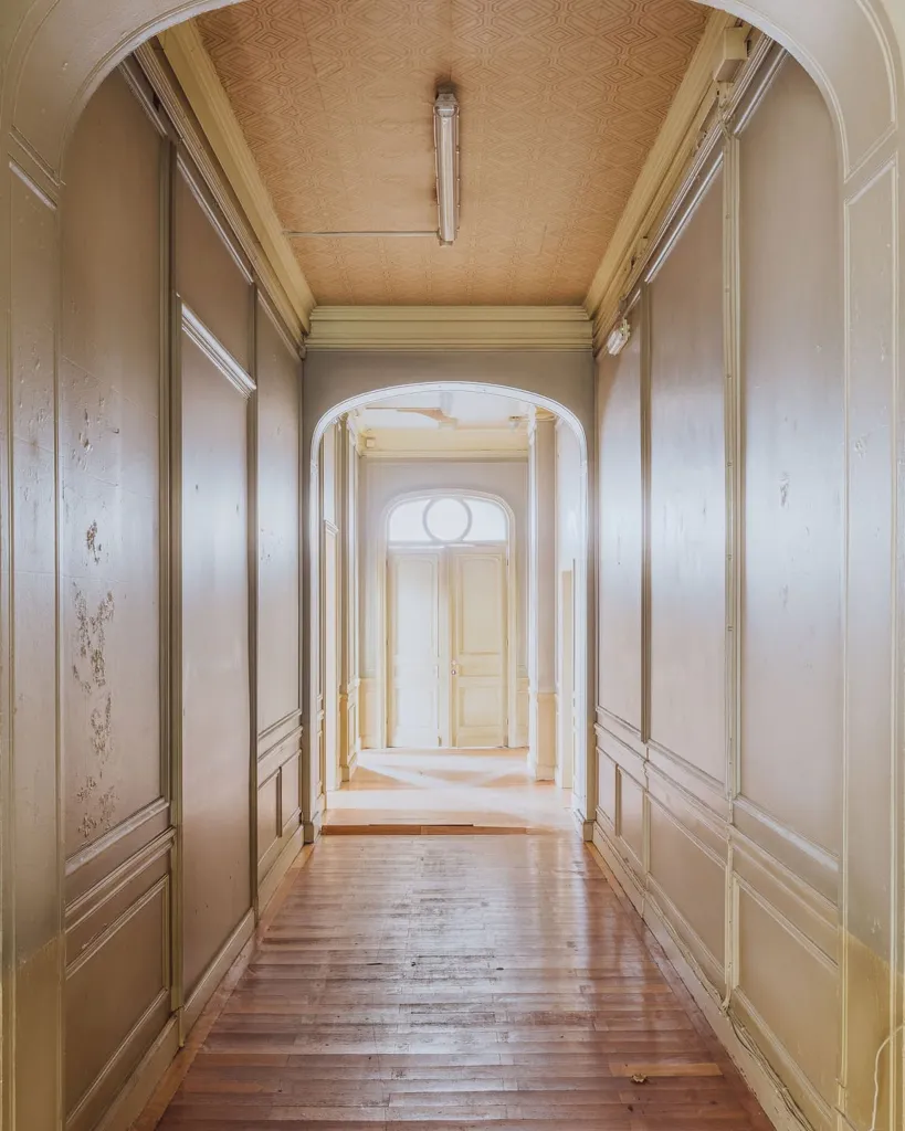 Entrée - Château de Prestige à Louer près de Verviers