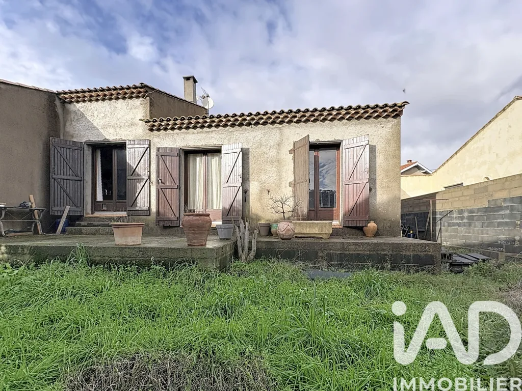 Jardin - Maison de Plain-Pied avec Jardin à Quarante