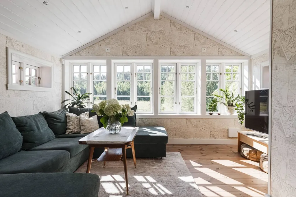 Elutuba - Charming Farmhouse with Stables in Västra Sund