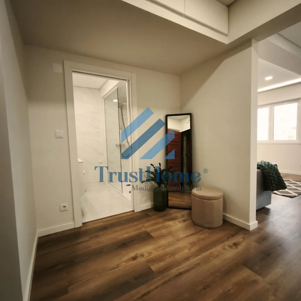 hallway_entrance