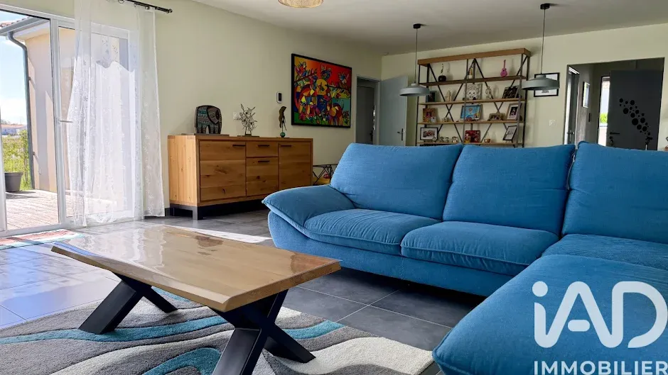 Séjour - Maison Moderne de 4 Pièces à Meschers-sur-Gironde