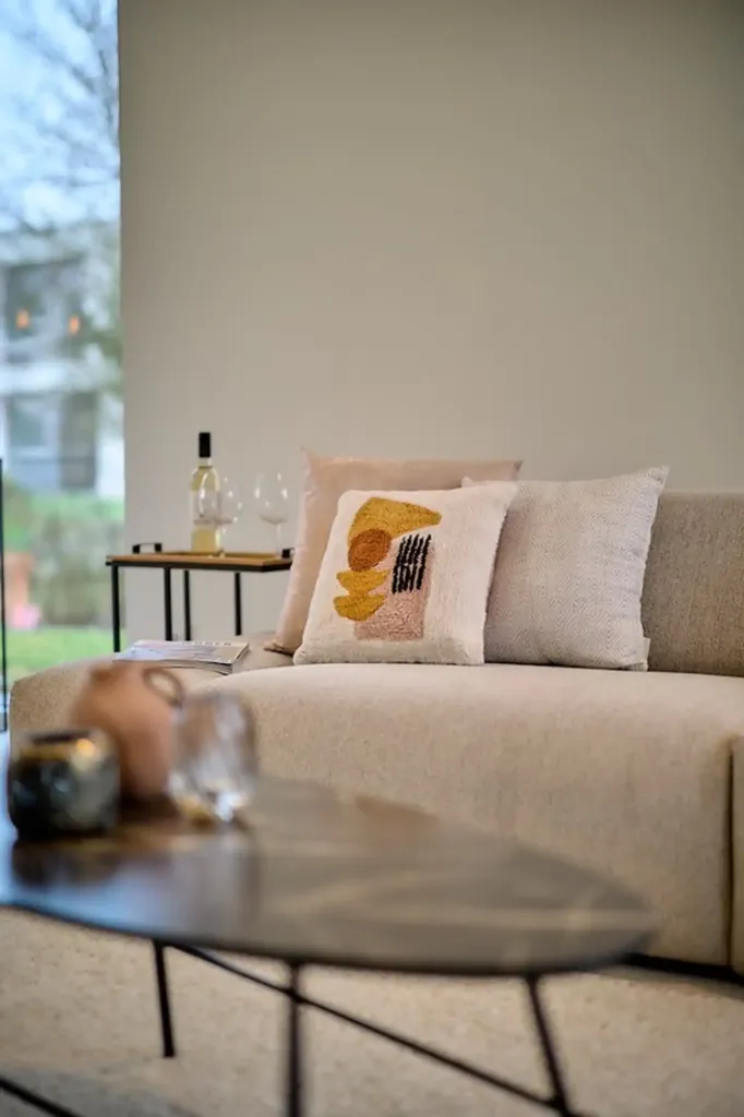 Elutuba - Semi-Open New Build Homes near Rumbeke Centre