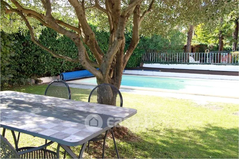 Piscine - Historic Villa with Private Pool in Pallanza