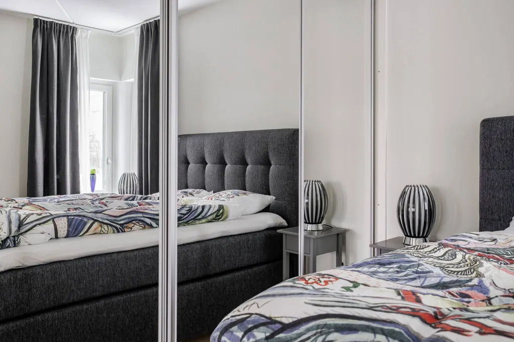 Bedrooms - Two-Bedroom Flat with Balcony in Gårdshusen