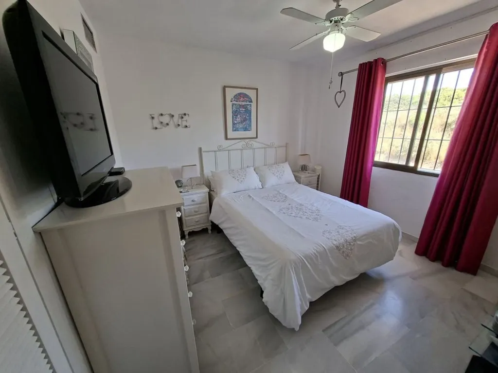 Chambres - Townhouse with Pool in La Duquesa, Manilva