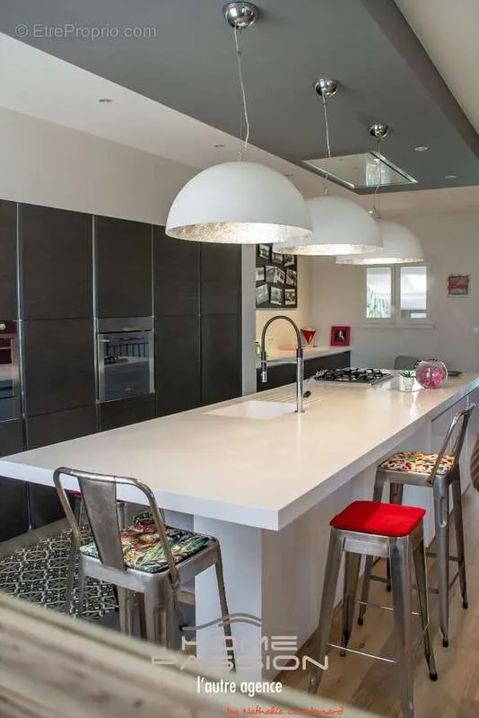 Cuisine - Maison Années 30 avec Piscine à Royan