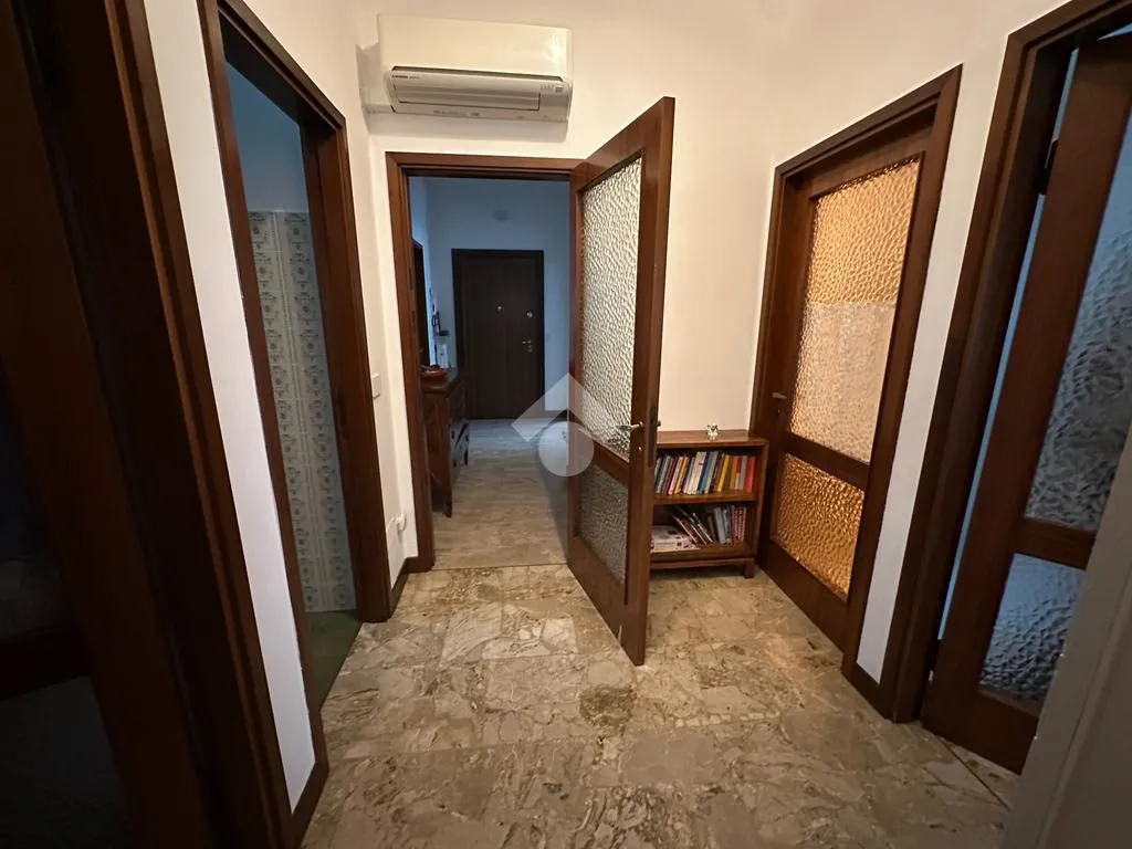 Entrée - Shared 4-Room Apartment near Brescia Metro