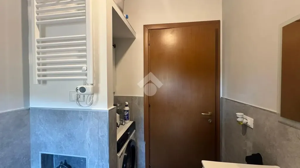 Vannitoad - Modernised Apartment with Balcony in Campegine