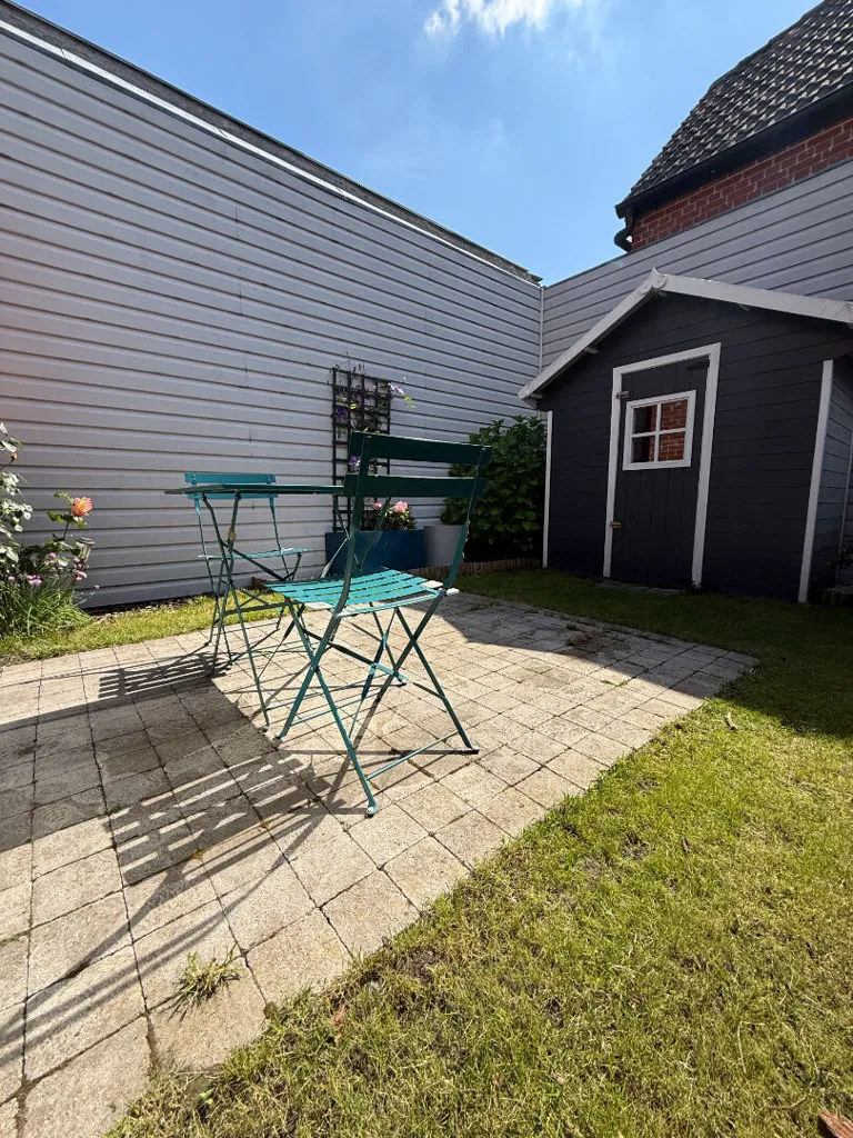Aed - Meubled Flat with Private Courtyard in Croix
