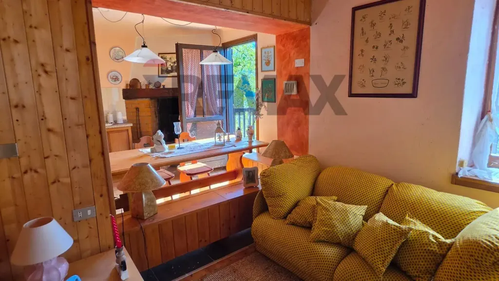 Living Room - Trilocale with Garden in Darzo