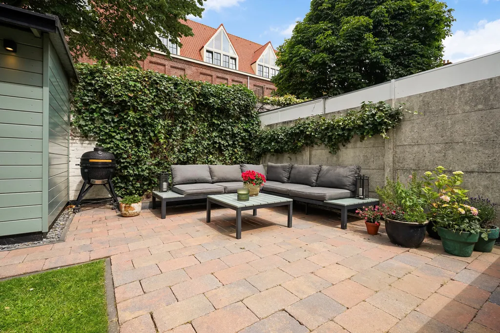 Jardin - Ground Floor Flat with Deep Garden in 's-Gravenhage