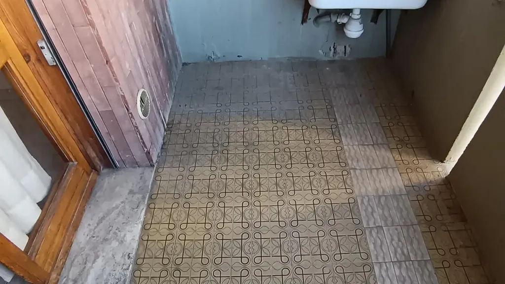 Bathrooms - 5-Room Apartment with Terraces in Empoli