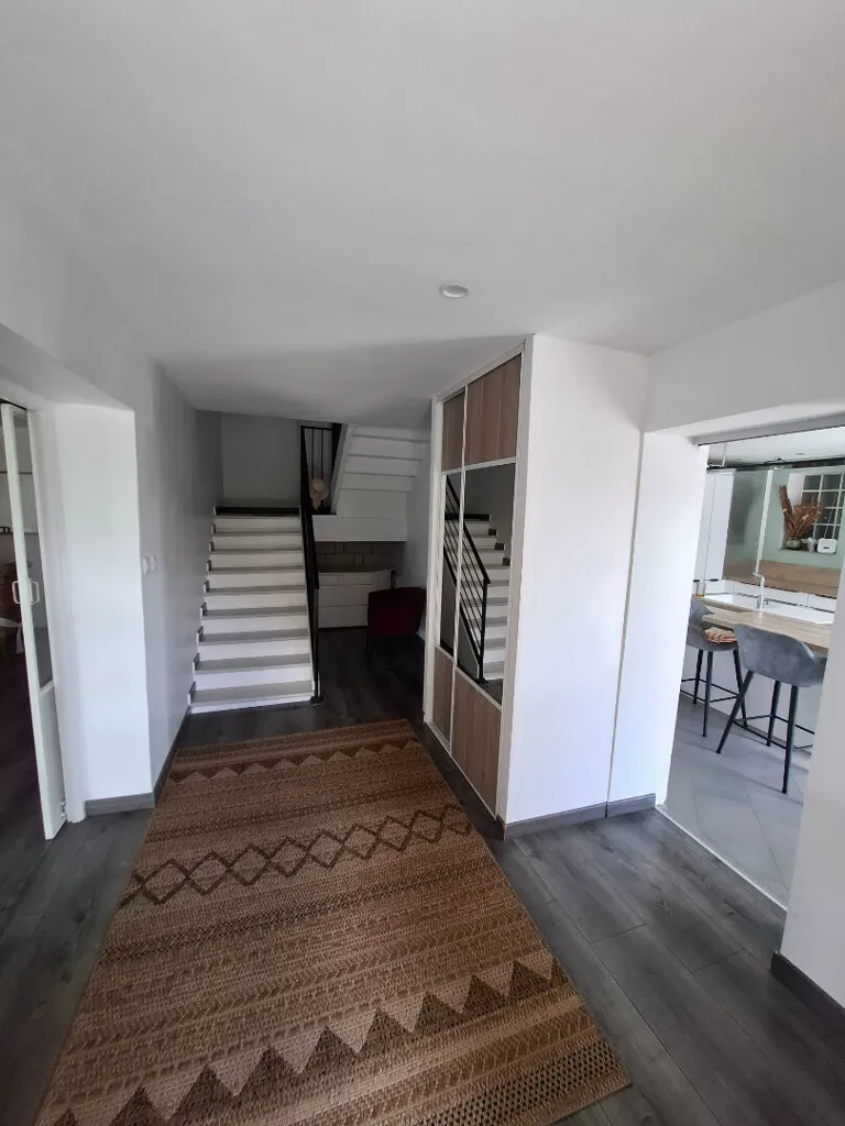 Esik - Fully Renovated Maison with Garden in Domazan