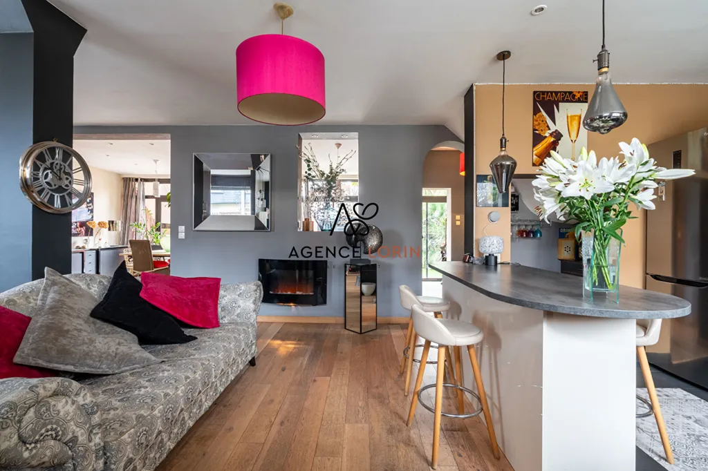 Kitchen - 5-Bedroom House with Garden in Chatou