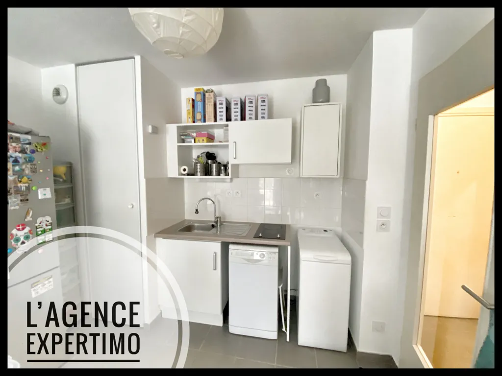 Cuisine - Appartement T2 avec Terrasse dans Résidence Récente à Avignon