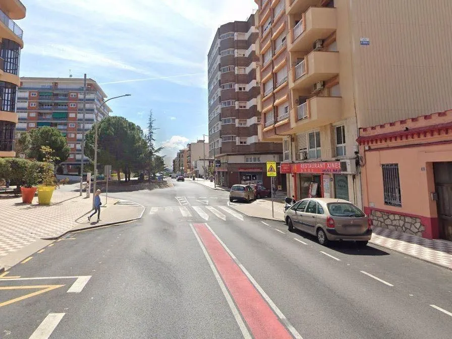 Välivaade - Centrally Located Office with Desks in Esparreguera
