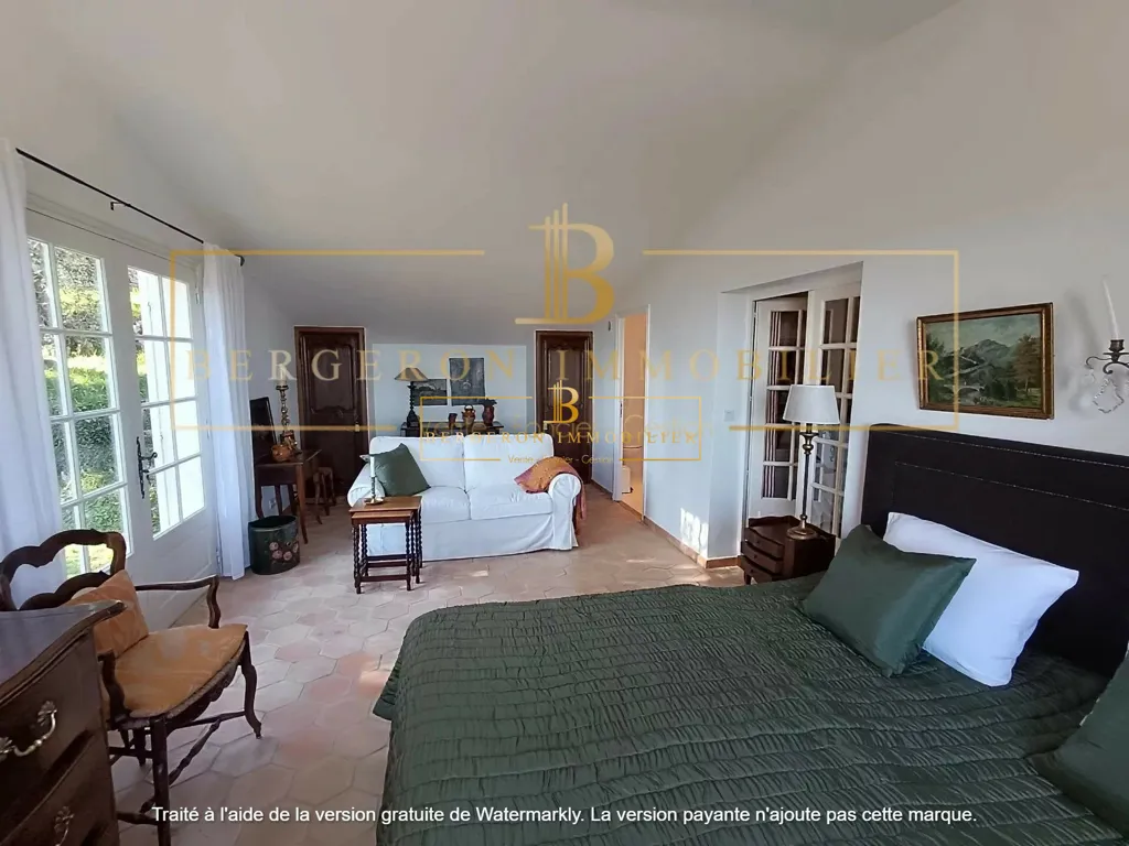 Chambres - Villa avec Vue Panoramique et Piscine au Tignet
