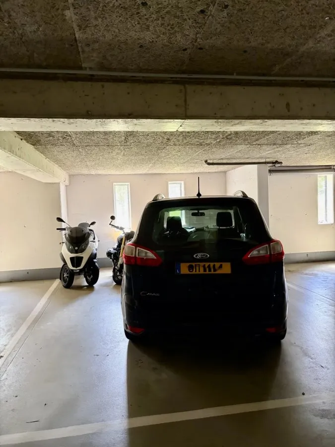 Garage - Appartement avec Balcon à Remich